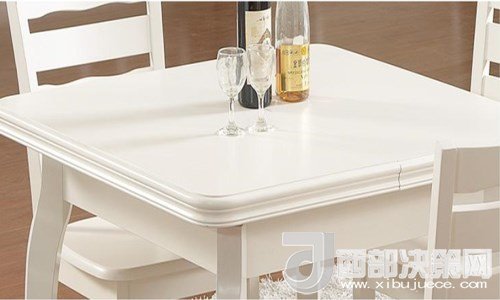 喜歡白色餐桌 但椅子該如何搭配？