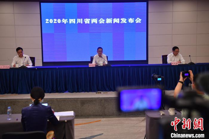 圖為新聞發(fā)布會現(xiàn)場。　張浪 攝