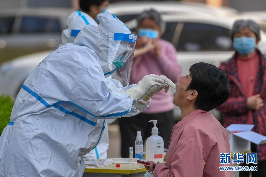 （新華全媒頭條·兩會(huì)精神看落實(shí)·圖文互動(dòng)）（5）整體謀劃、系統(tǒng)升級(jí)、全面提升——落實(shí)全國兩會(huì)精神織牢織密公共衛(wèi)生防護(hù)網(wǎng)