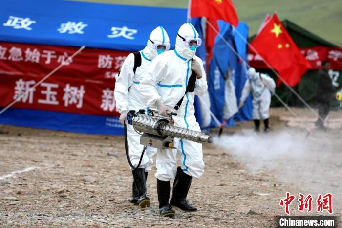 圖為進(jìn)行現(xiàn)場消毒。青海省應(yīng)急廳