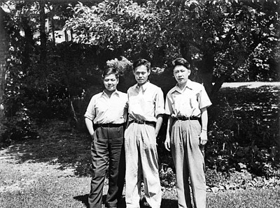 舍我其誰報國志，碧血丹心愛國情