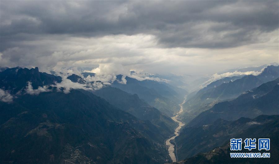 (新華全媒頭條·走向我們的小康生活·圖文互動)(6)綠染云嶺小康路——生態(tài)文明建設(shè)的云南實踐