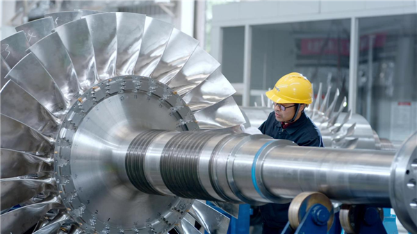 乘勢而上把握新時代追趕超越關(guān)鍵期——專訪全國人大代表、西安市市長李明遠(yuǎn)_fororder_圖片7